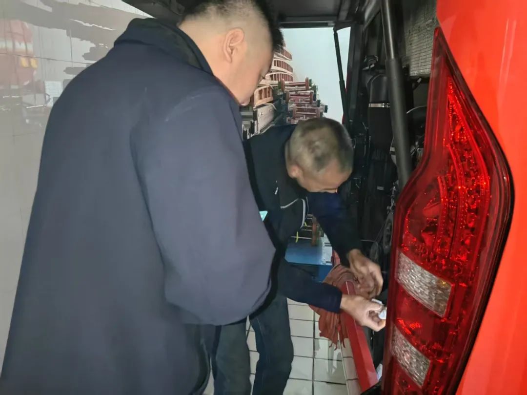 为逆行者护航 | rb88随行版专用车消防专项服务月活动启动